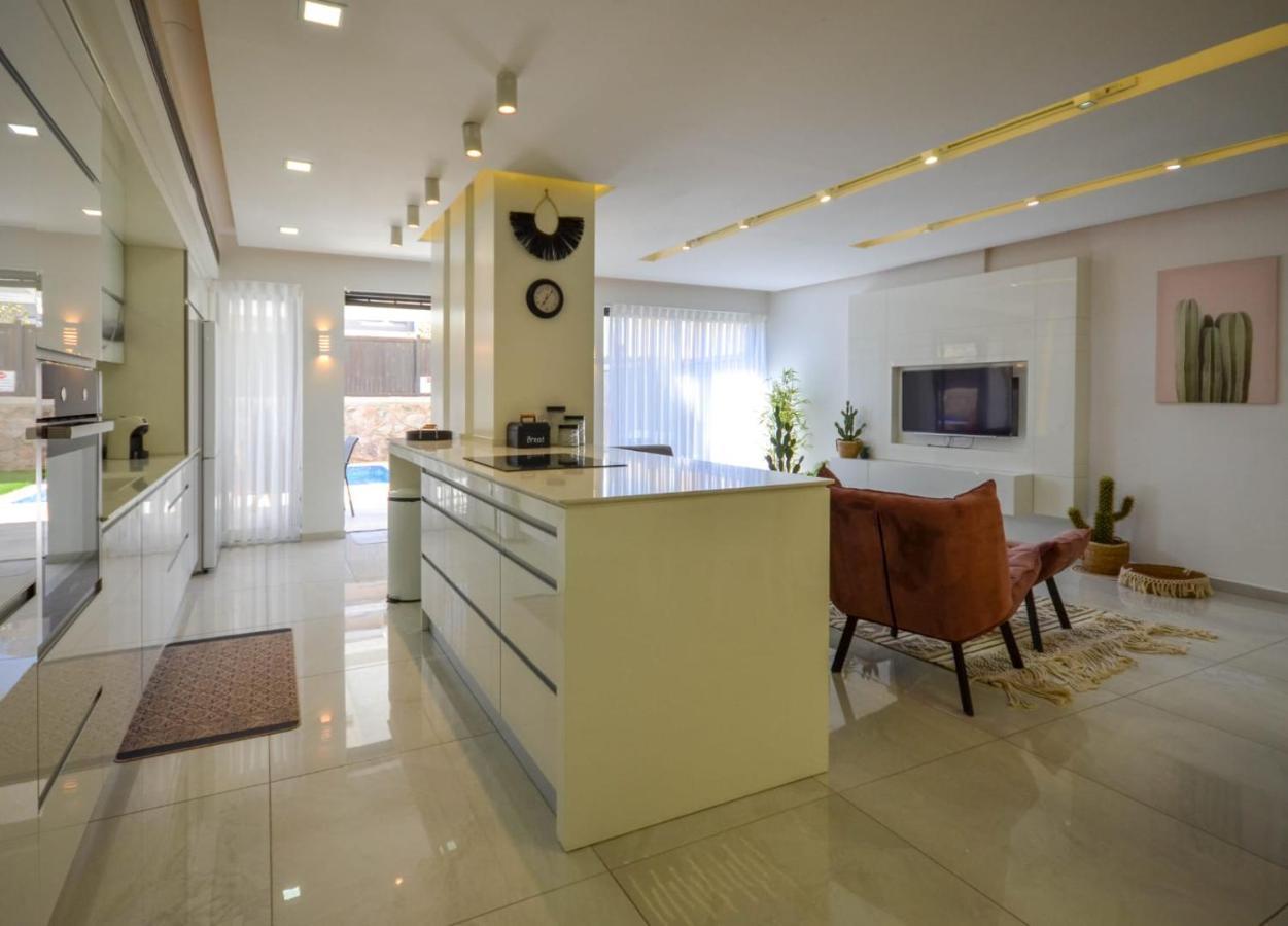 Sweet Home Shahamon Eilat Esterno foto
