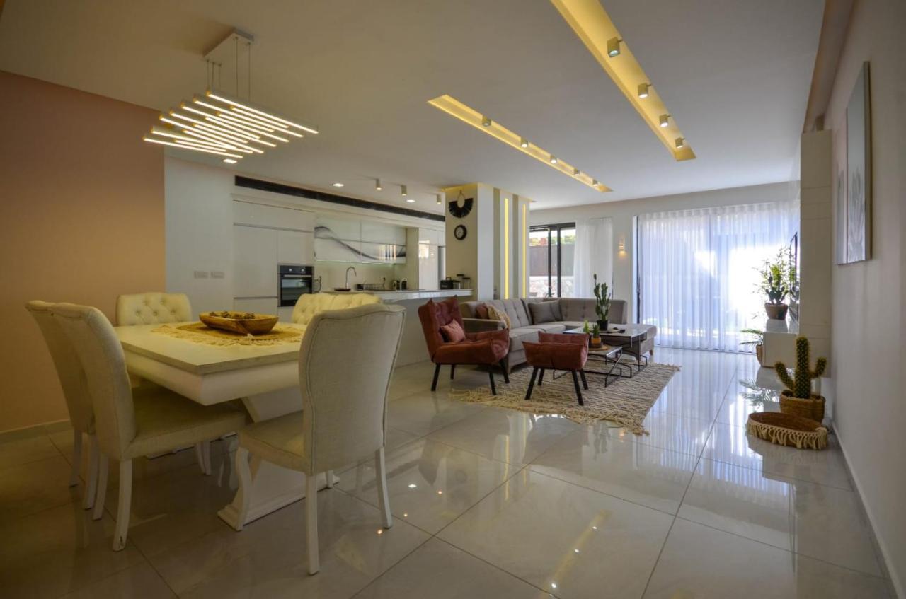 Sweet Home Shahamon Eilat Esterno foto